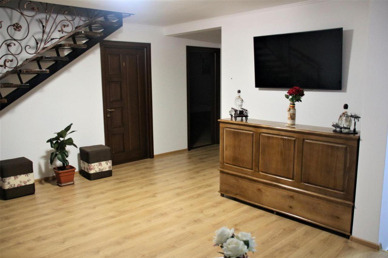 Casa Sofia Apartment Baltatesti Екстериор снимка