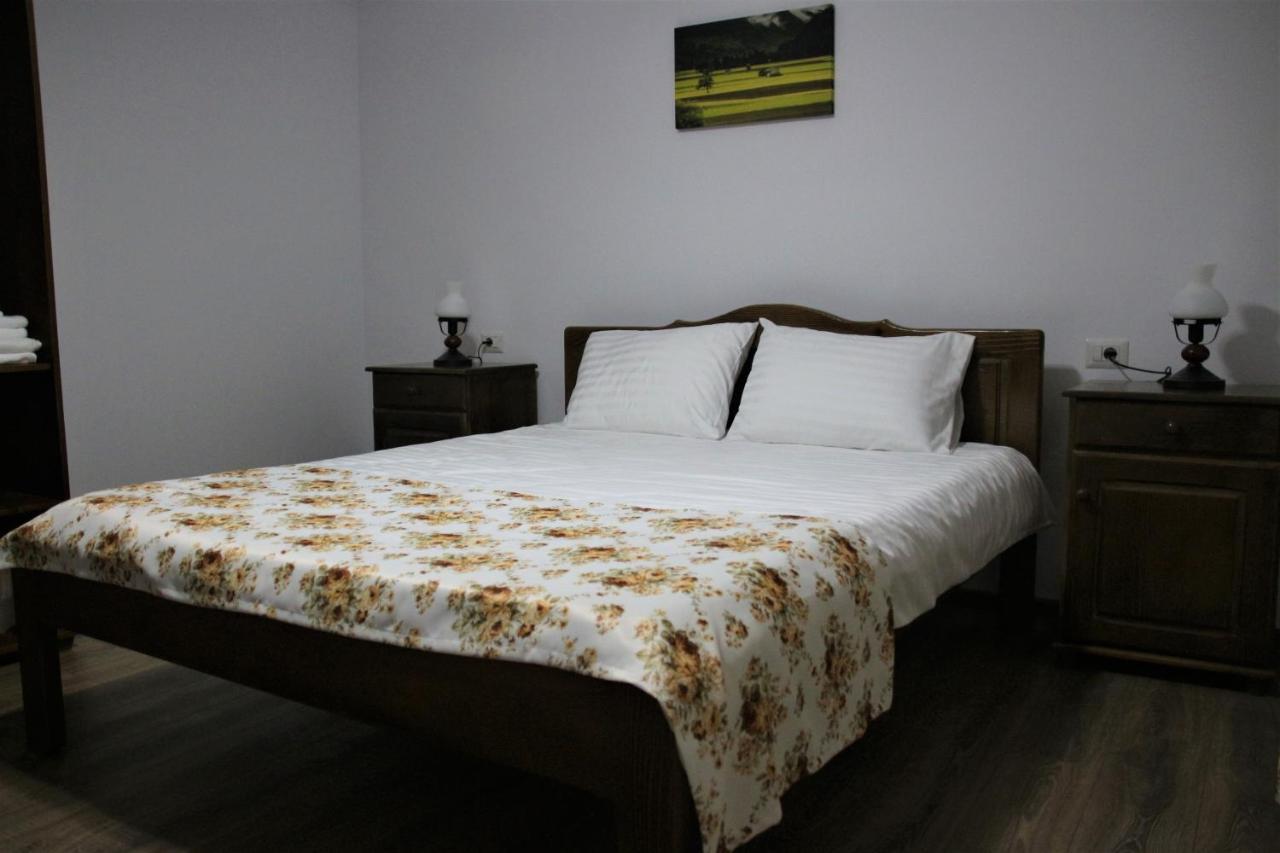 Casa Sofia Apartment Baltatesti Екстериор снимка