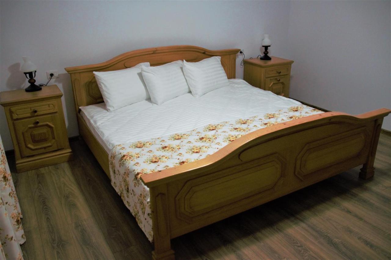 Casa Sofia Apartment Baltatesti Екстериор снимка